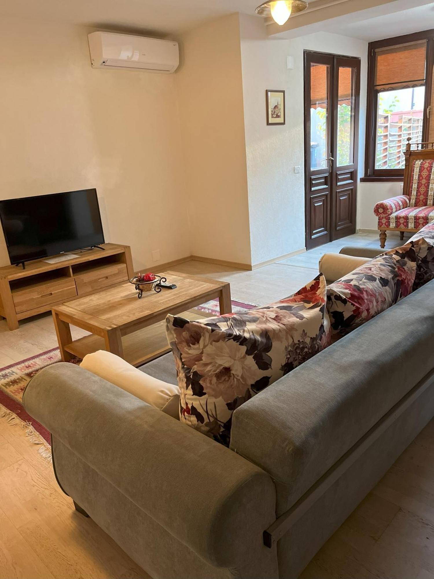 Cozy Apartment Brasov Bagian luar foto