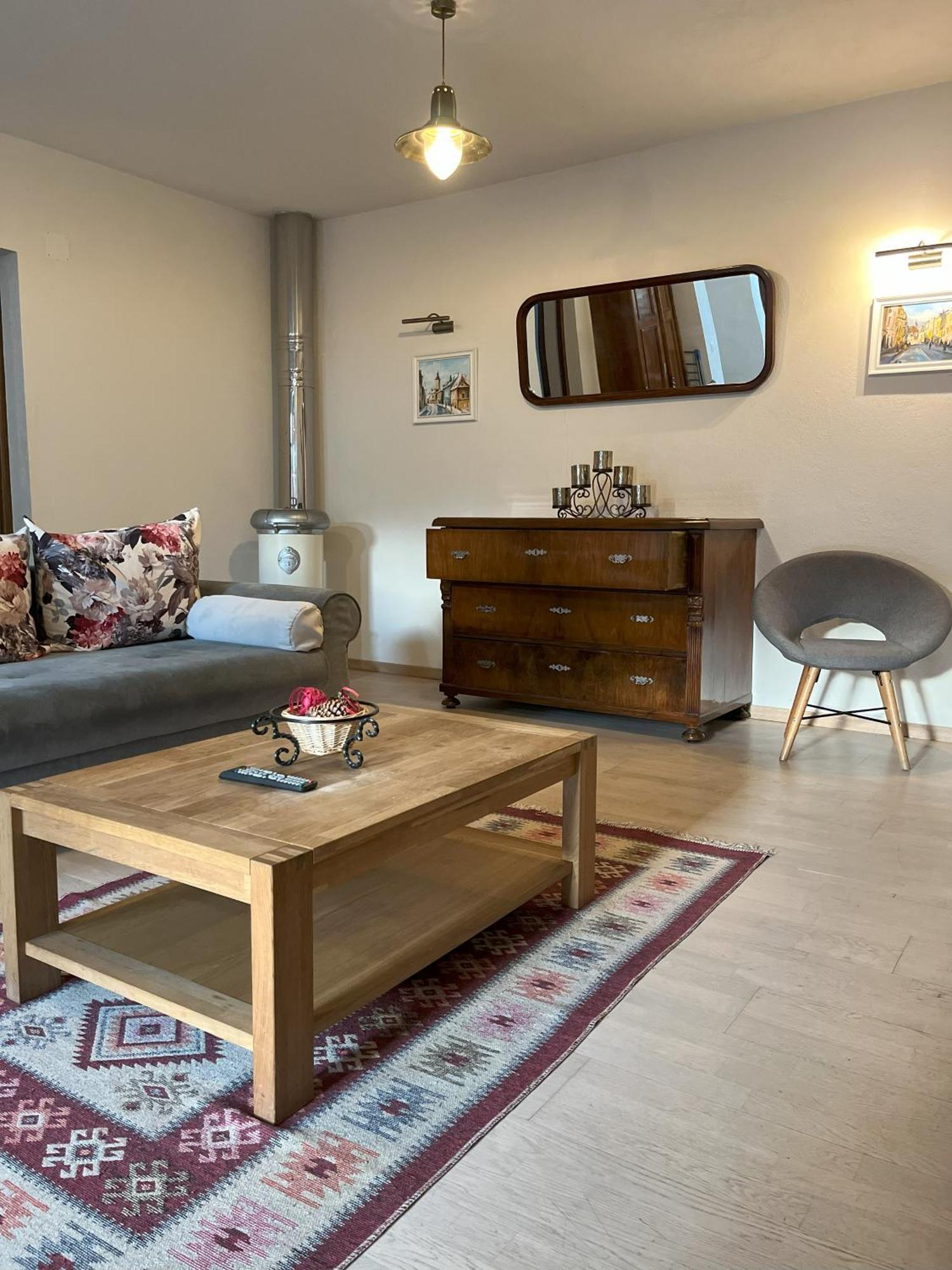Cozy Apartment Brasov Bagian luar foto