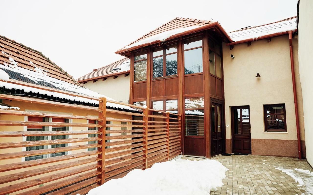 Cozy Apartment Brasov Bagian luar foto