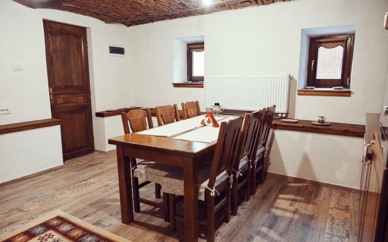 Cozy Apartment Brasov Bagian luar foto