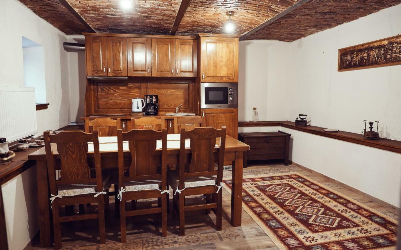 Cozy Apartment Brasov Bagian luar foto